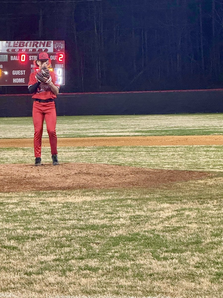 BrockK0409's tweet photo. Had a great night out for our first game of the season. Didn’t end like we wanted, but it felt great to back under the lights on the diamond. Gonna get to pitch a little this year, too. Thanks Coach!
#TigerPride #FreshmanSeasonLoading 🙏🏻❤️💯
@CleburneCounty @CCHS_Tigers1 https://t.co/2QtCBP89xn