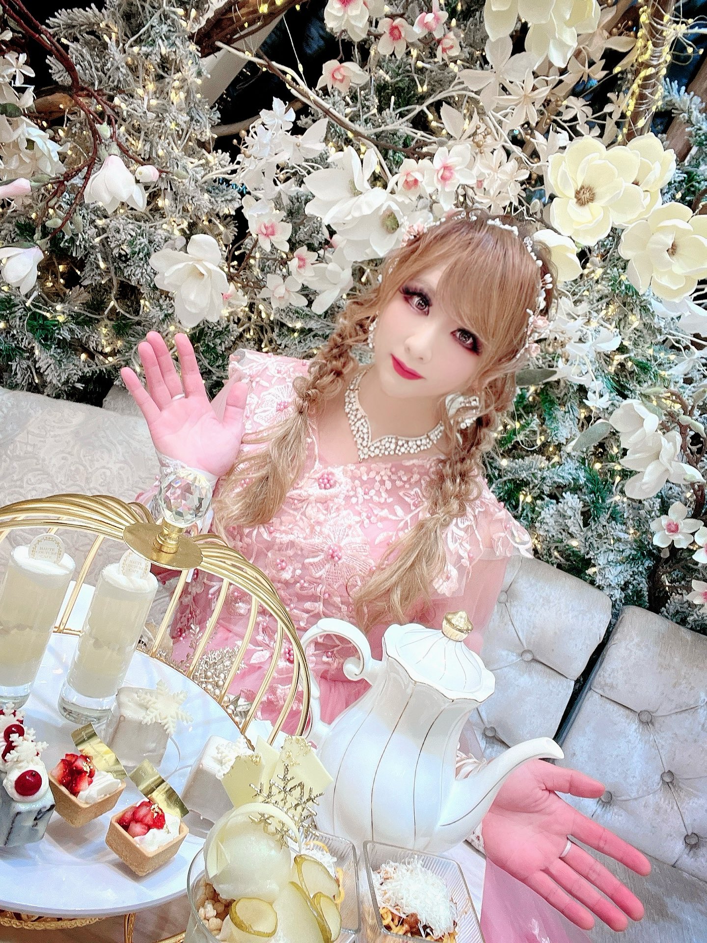 HIZAKI – търсене / X