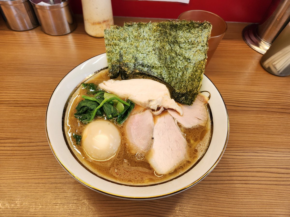 Shiori_5G's tweet photo. 麺家たいせい俺が今まで食べたラーメンのなかで1番美味かった https://t.co/c6dHhN6jDL