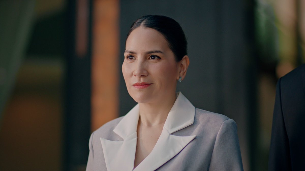 Cir's mom is pure evil. 
Am I allowed to wish her dead and gone!!! I should be. The woman is just nasty, wanting to get my baby Phu run over by a car. I wish a million red ants crawl all over her body. 

TBNW EPISODE SEVEN 
#TheBoyNextWorldEP7