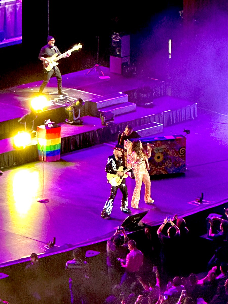 _ive_c's tweet image. Esto fue parte de mí regalo de cumpleaños por parte de Manu 💖