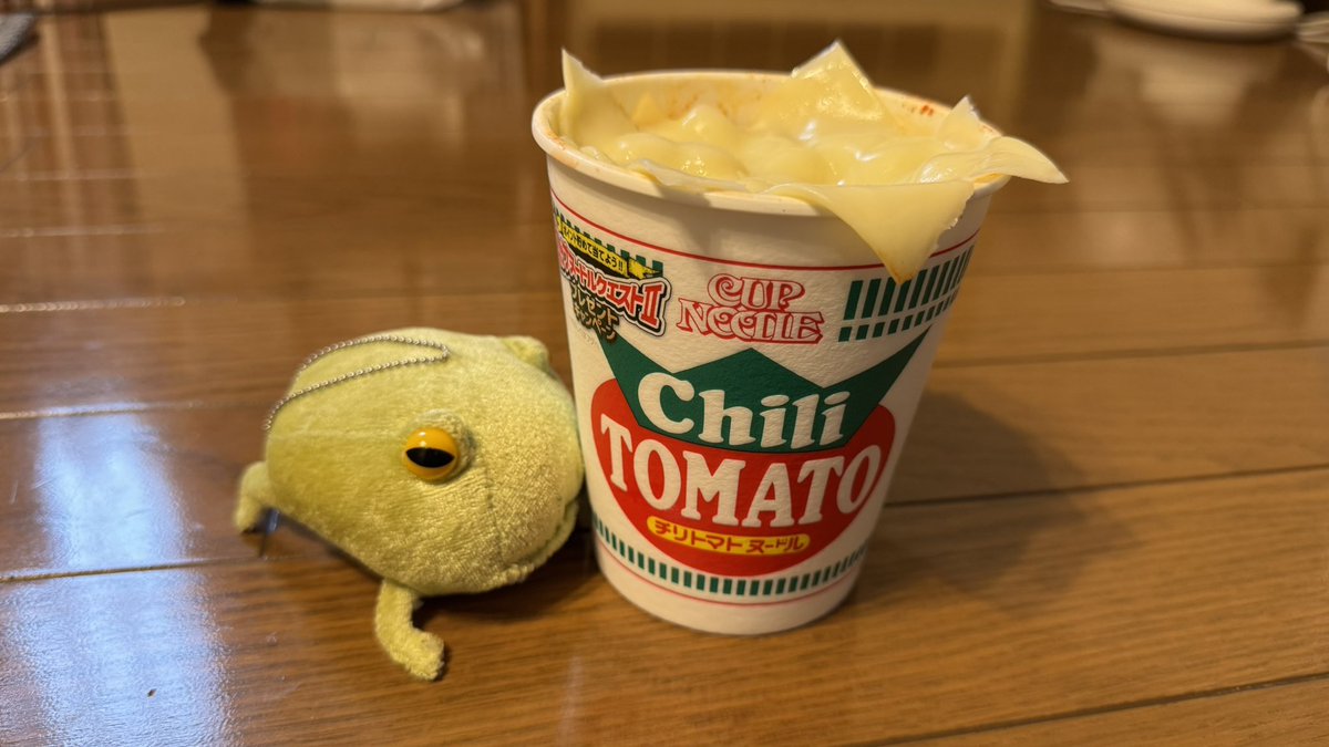 gamanoabura_nsb's tweet image. お話しいただいた際、家でもカラオケボックスでも練習するわけにいかなかったので静岡や奥多摩まで運転しながら車内で練習🎤
対向車から変な声聞こえるぞ...と思った人いたらすいません❗️
この世にミームという言葉が生まれる前の元祖ミームですが楽しんでもらえたら幸いです!