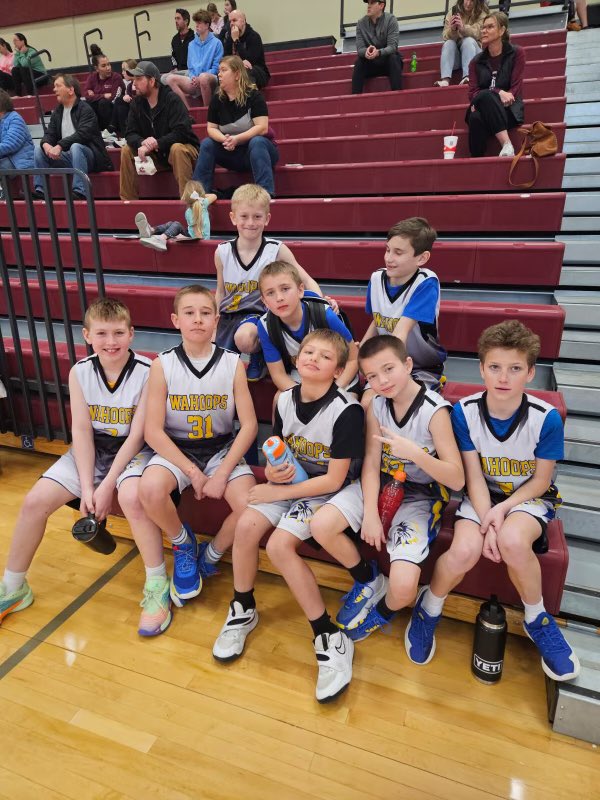 WahoopsBball's tweet image. Our 3rd grade gold team came out Champions at the Supreme Winter Frenzy in Columbus. Way to go, boys and coaches! 
#wahoops #youthbasketball