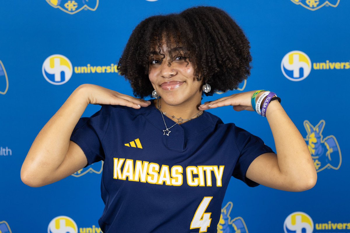 Exciting news!!! Thank you <a href="/KStokes10/">Kiki Stokes O’Connor</a> <a href="/CodyBarham/">Cody J Barham</a> <a href="/Josie_Tofpi/">Josie Tofpi</a>  #commited