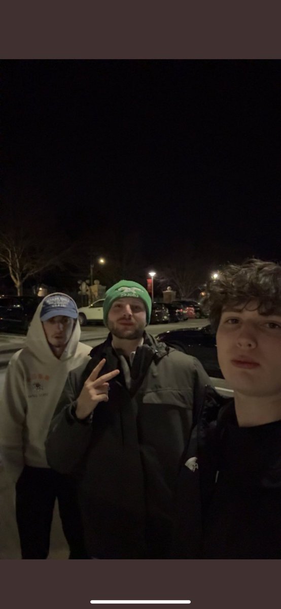 ChrisMFLevitate tweet media