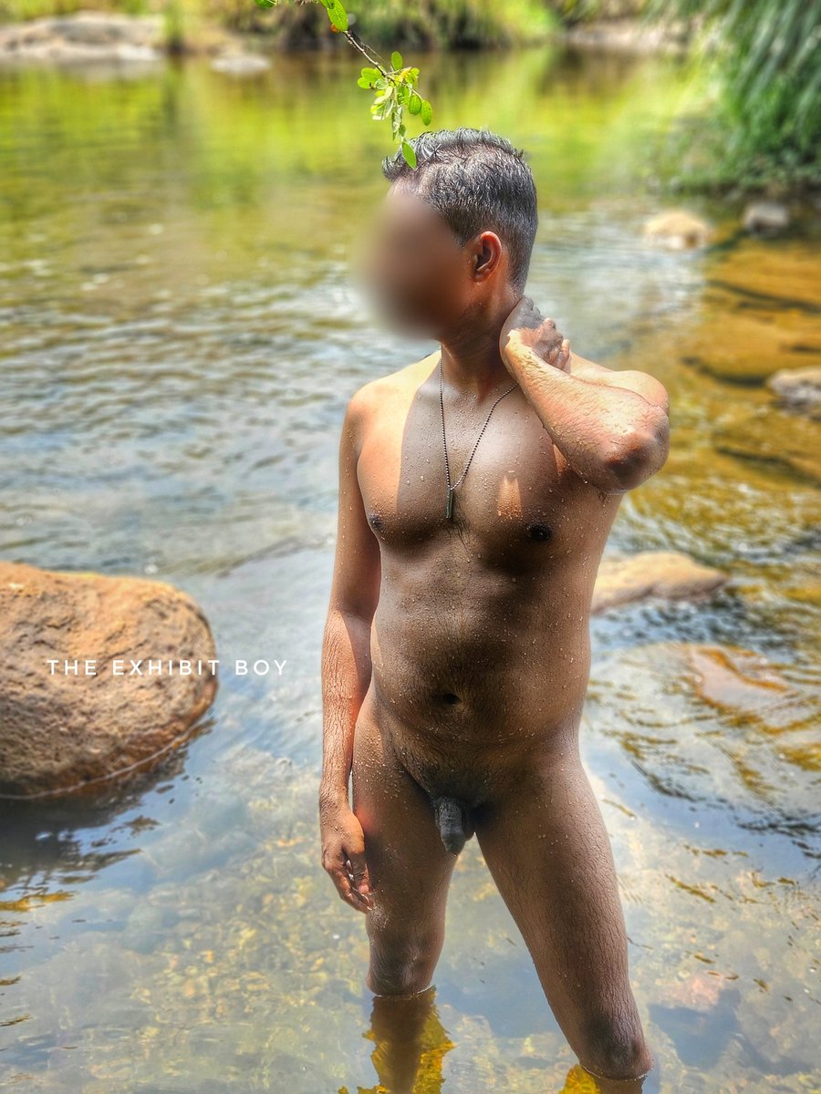 Feel's the fresh air

Exhibit exposing lovers dm🩷