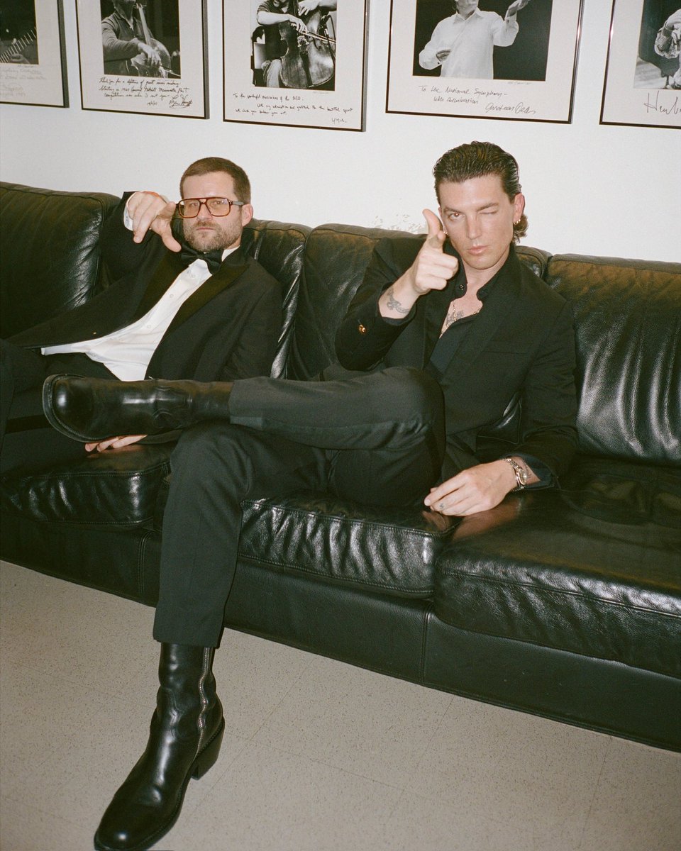 thisisLANY's tweet image. our symphonic era 😭 thank you for the unforgettable honor of performing with u @natsymphonydc thank you to our family, friends, and amazing fans for showing up for us. thank you @codyfry for your generational brilliance. and thank you @versace for dressing us ❤️‍🔥
