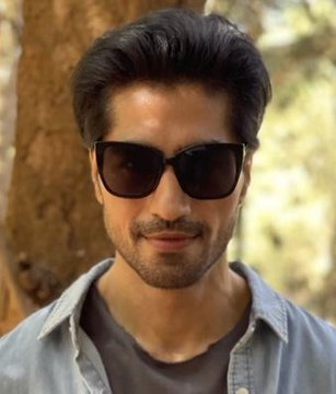 Does It Ever Drive U Crazy Just How Fast The Night Changes 🤌🏻😭🕊

#HarshadChopda <a href="/ChopdaHarshad/">Harshad Chopda</a>
