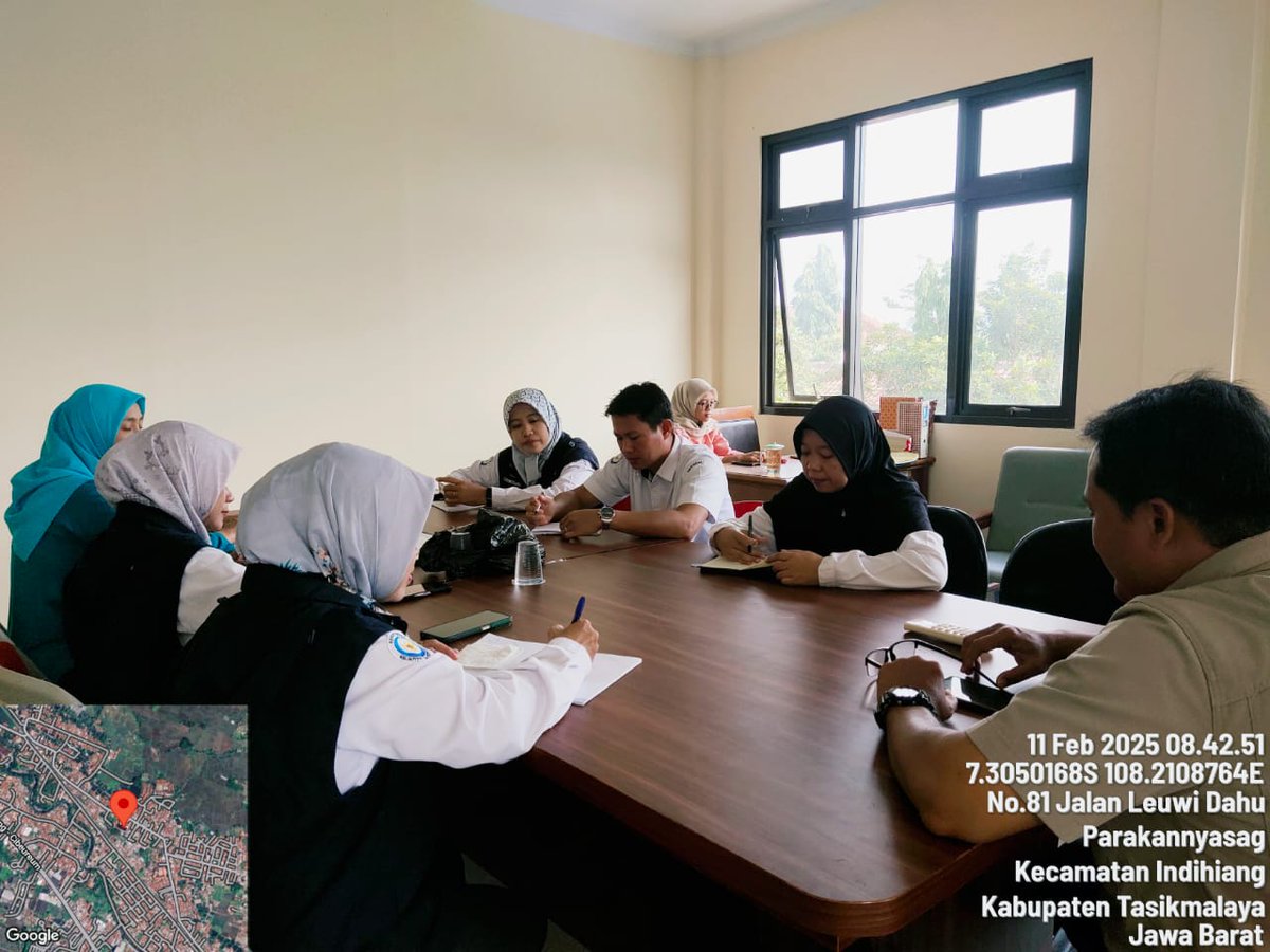 EvaRavela's tweet photo. Selasa (11/02/25), Eva Ravela NS, Luhkan Kota Tasikmalaya, di Dinas KP3,  Rapat kooordinasi bersama  Bidang Perikanan 
#GiatLuhkanSatminkalBogor
#Aktivitas  #KtTasik #luhlapor @kkpgoid
@bppsdm_kp  @pusluh_bppsdm
@brpbatpp_bogor https://t.co/F2bkr90YYb