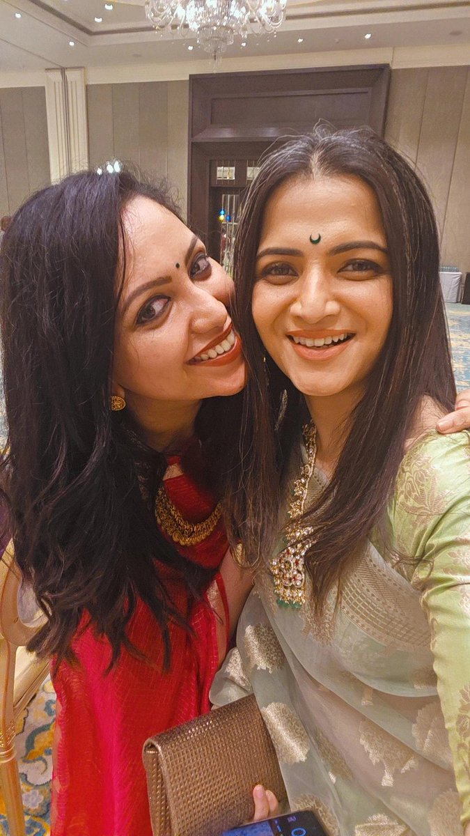 Joy Crizildaa (@joy_stylist) on Twitter photo Happyyyyy birthdayyyy darling <a href="/DhivyaDharshini/">DD Neelakandan</a> you are the sweetest and most kind hearted person I know ❤️ may this birthday be as wonderful and lovely as you are😘 Happyyyyy birthdayyyy darling <a href="/DhivyaDharshini/">DD Neelakandan</a> you are the sweetest and most kind hearted person I know ❤️ may this birthday be as wonderful and lovely as you are😘