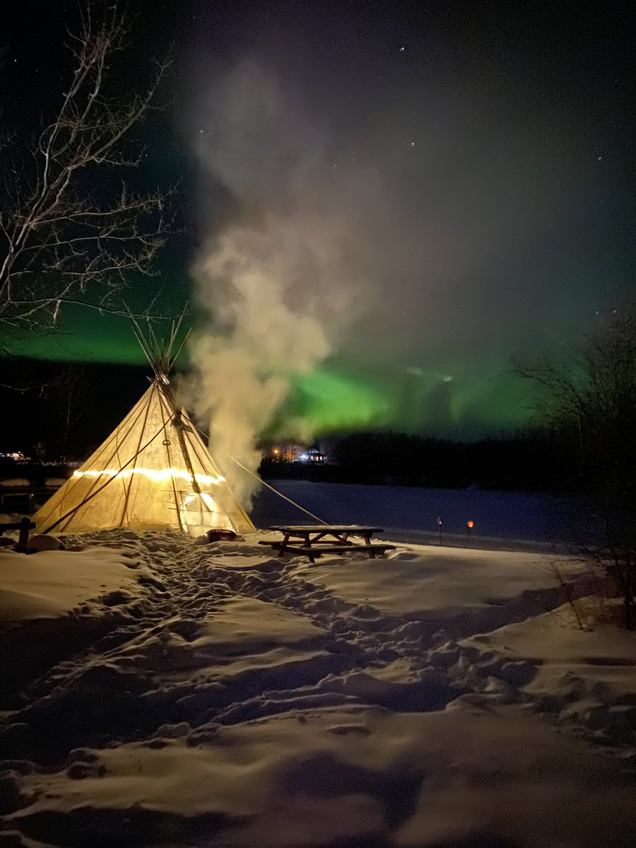 B_Mirasty's tweet photo. Caught the northern lights tonight -34 Celsius. #northernlights #Auroraborealis #green #coldweather #winter2025 #nehiyaw #treaty6 https://t.co/AtnWyWanFj