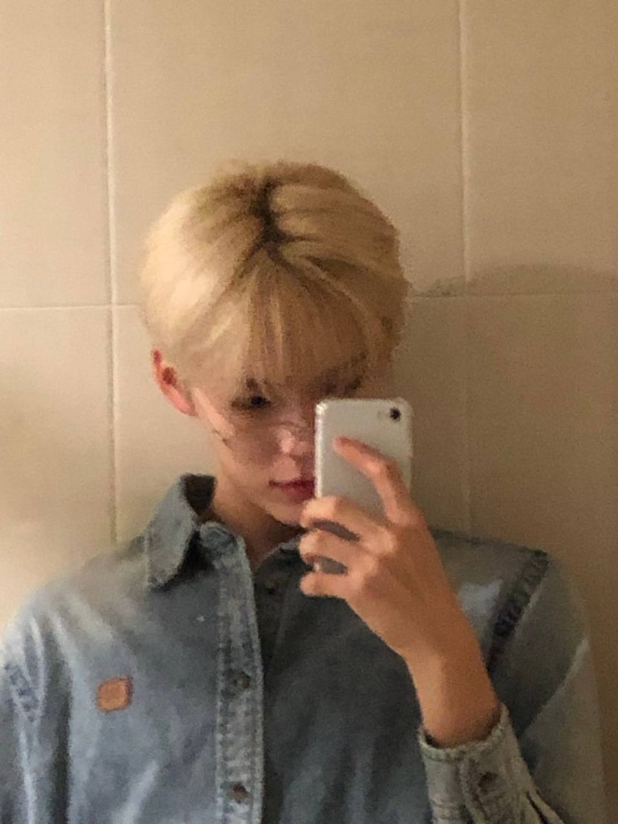 H136B's tweet image. 내가 메타몬처럼 보이니?