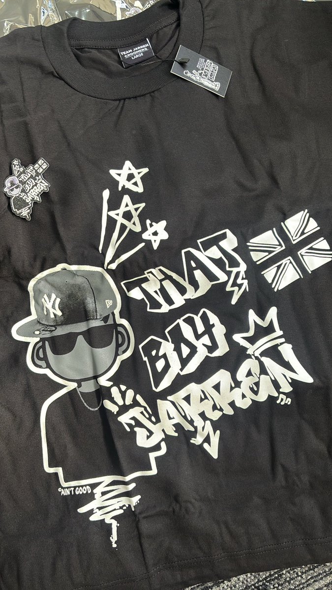 TEAM JARREN OFFICIAL 🇬🇧 (@teamjarrenofc) on Twitter photo To everyone who ordered merch for That Boy Jarren album launch, it's finally here! We’ve got the shirts ready for you!
For those attending the concert, feel free to message <a href="/jarrenOFC_merch/">TEAM JARREN MERCHANDISE</a> to let us know how you’d like to receive your merch — either at the event or through To everyone who ordered merch for That Boy Jarren album launch, it's finally here! We’ve got the shirts ready for you!
For those attending the concert, feel free to message <a href="/jarrenOFC_merch/">TEAM JARREN MERCHANDISE</a> to let us know how you’d like to receive your merch — either at the event or through