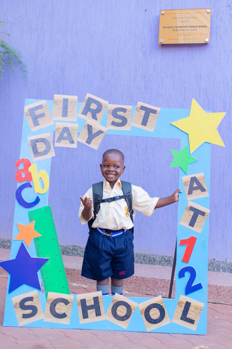 kqkindergarten's tweet image. The fun has already begun with our exciting photo moments! 📷😊😉 We’re so happy to have you back, dear children! Wishing you all a fantastic Term 1—learn, grow, and don’t forget to be awesome! 👍#backtoschool #welcomeback #term1 #BackToSchool2025 #InvestInEducation