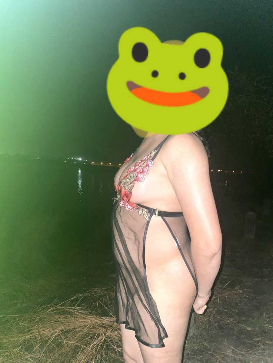 หิวเมื่อไหร่ก้อแวะมา อ่างขาคนอก เอ้าดอฟินๆขอบคุณเจ๊คนสวยที่มาให้เยสเอ้าดอครับฟินควยมาก😘😘😘