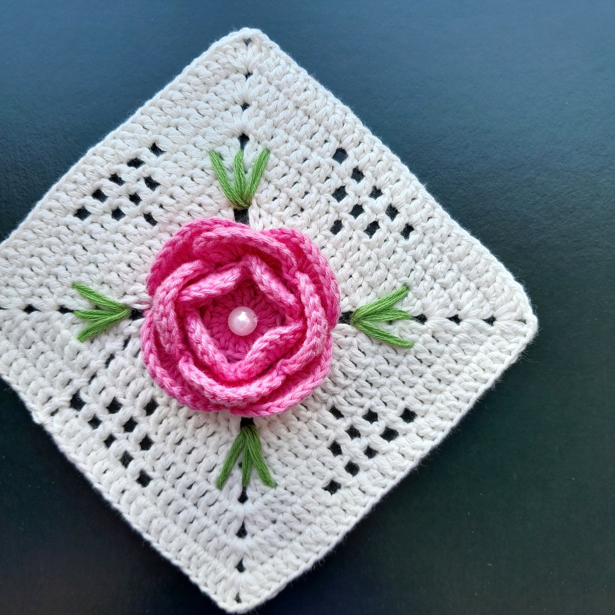 bukreeta's tweet photo. Crochet Rose Granny Square Pattern
https://t.co/F1N1ERmDNY
#Etsy #EtsyShop #EtsySeller #EtsySocial #crochet #GrannySquarePattern #crochetpattern #CrochetPatterns #grannysquare #grannysquares #crocheter #crocheting #CrochetFlowers #CrochetFlower #grannysquarerose #crochetrose https://t.co/buCpXZSVLo