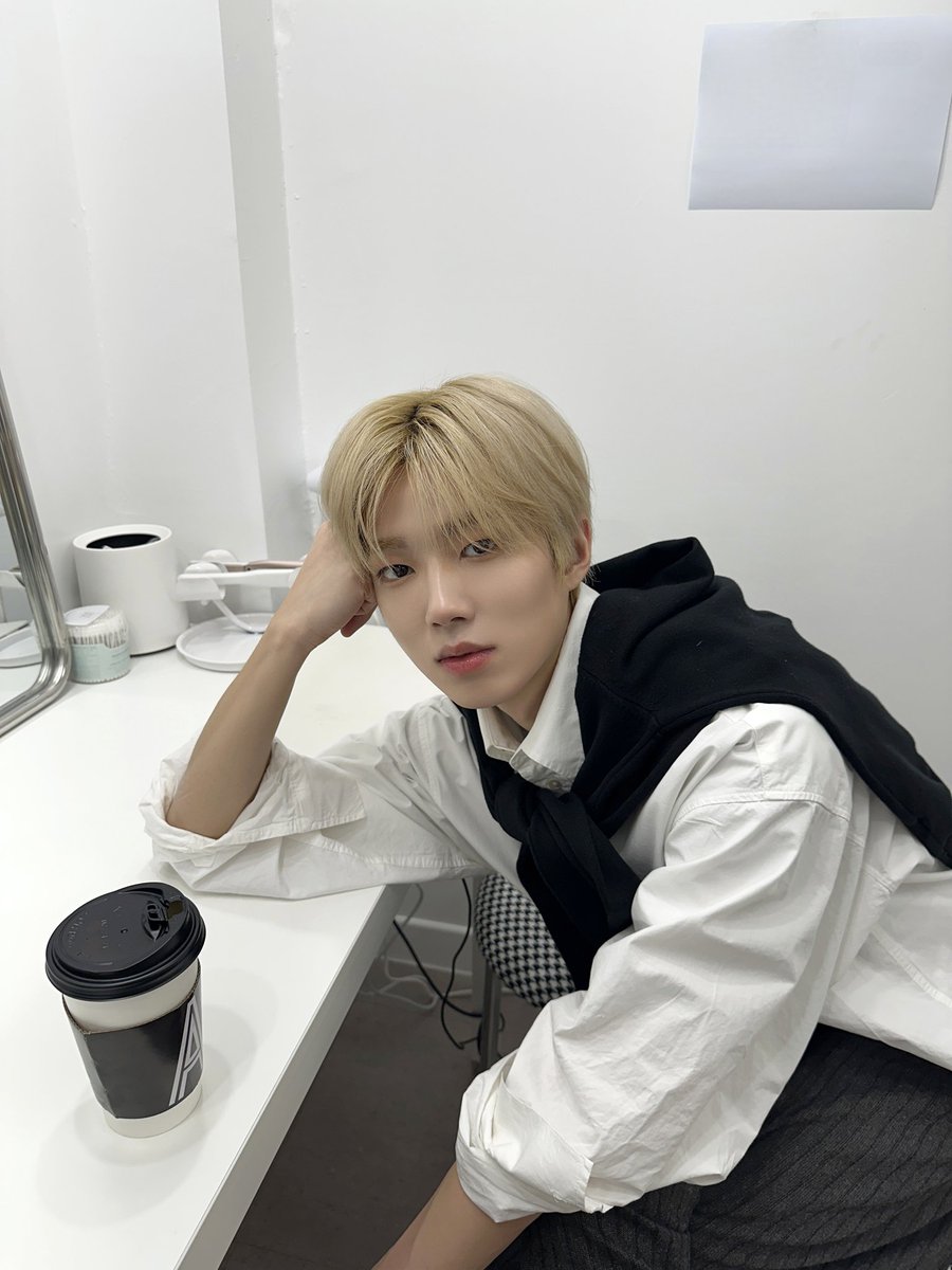 8TURN_official tweet picture
