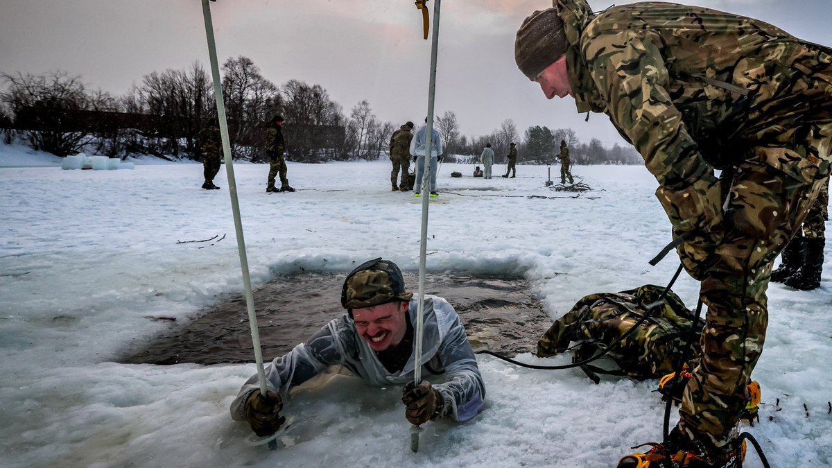 Lt Gen Nick Perry (@pjhq_cjo) on Twitter photo Great to see <a href="/Commando_Ops/">UK Commando Force Operations</a> have been put through their paces conducting ice-breaker drills in Norway.
Working with <a href="/Forsvaret_no/">Norwegian Armed Forces | Forsvaret</a> and <a href="/NATO/">NATO</a> partners they continue to hone our skills in cold-weather environments. Great to see <a href="/Commando_Ops/">UK Commando Force Operations</a> have been put through their paces conducting ice-breaker drills in Norway.
Working with <a href="/Forsvaret_no/">Norwegian Armed Forces | Forsvaret</a> and <a href="/NATO/">NATO</a> partners they continue to hone our skills in cold-weather environments.