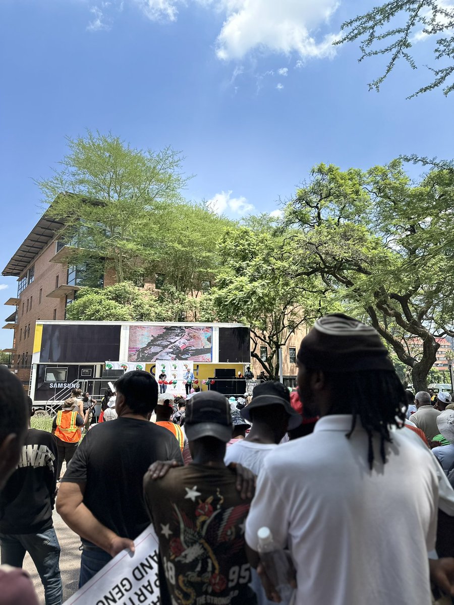 ProtestZa's tweet image. @ProtestZa stands in solidarity with Macua and all communities affected by the 🇿🇦state's failure to hold mining corporations accountable for human rights violations. Together, we demand justice and accountability."

#stilfontein #right2protest #accountability