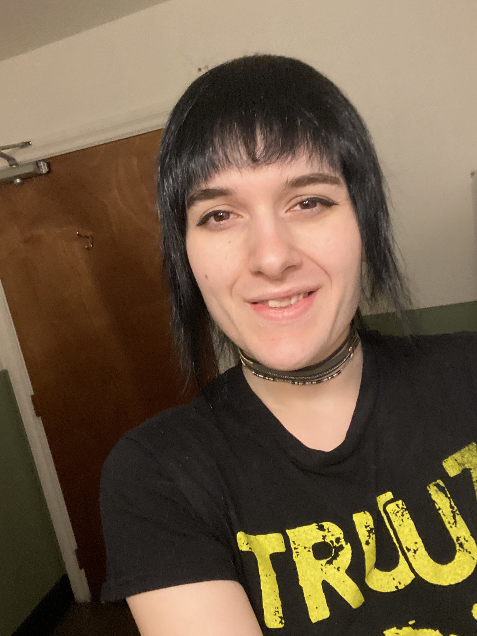 1 pic. Dyed my hair :3 https://t.co/AGmp0sFnWf
