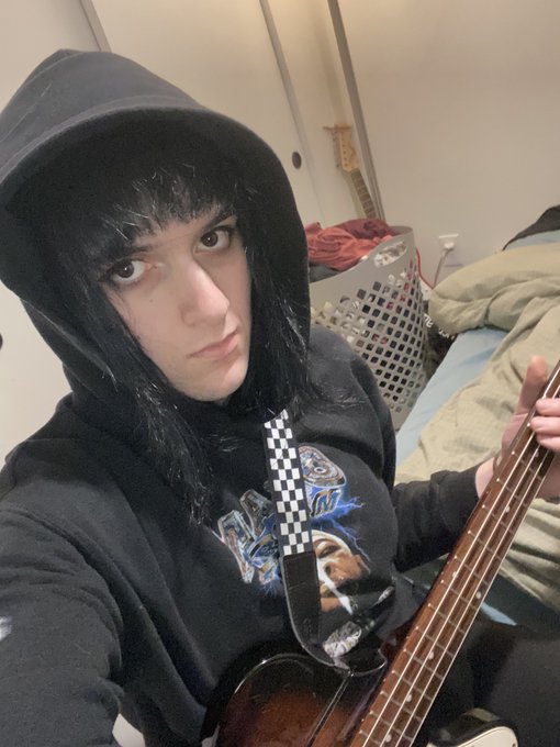 Aries The Ram - 2 pic. Dyed my hair :3 https://t.co/AGmp0sFnWf