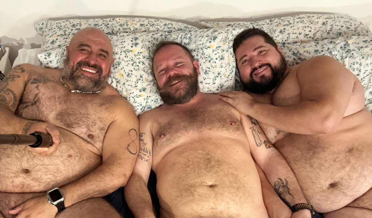 gunclebeebs's tweet photo. So this happened! Soon it will be on OF. 
@JasonBearlove @HENRYBEARUT https://t.co/ZpynMEEYqK