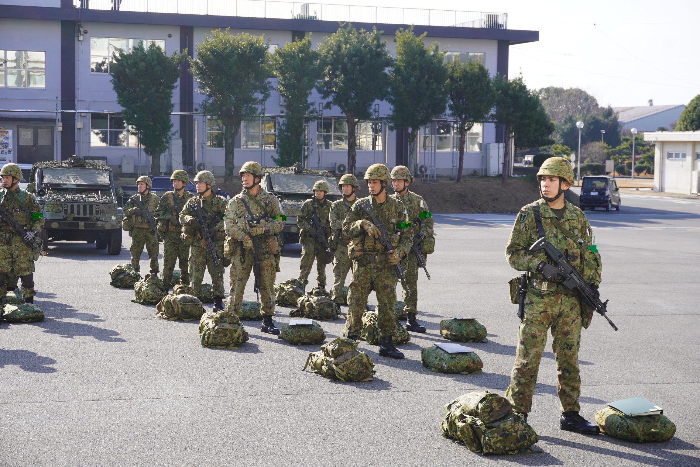 陸上要員訓練必携 平成23年度 陸上要員訓練必携 平成23年度