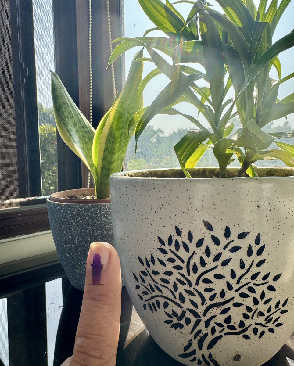 NEETAS11's tweet photo. Get inked ! #myvotecounts -मेरा हक !! https://t.co/y1UnQFveIQ