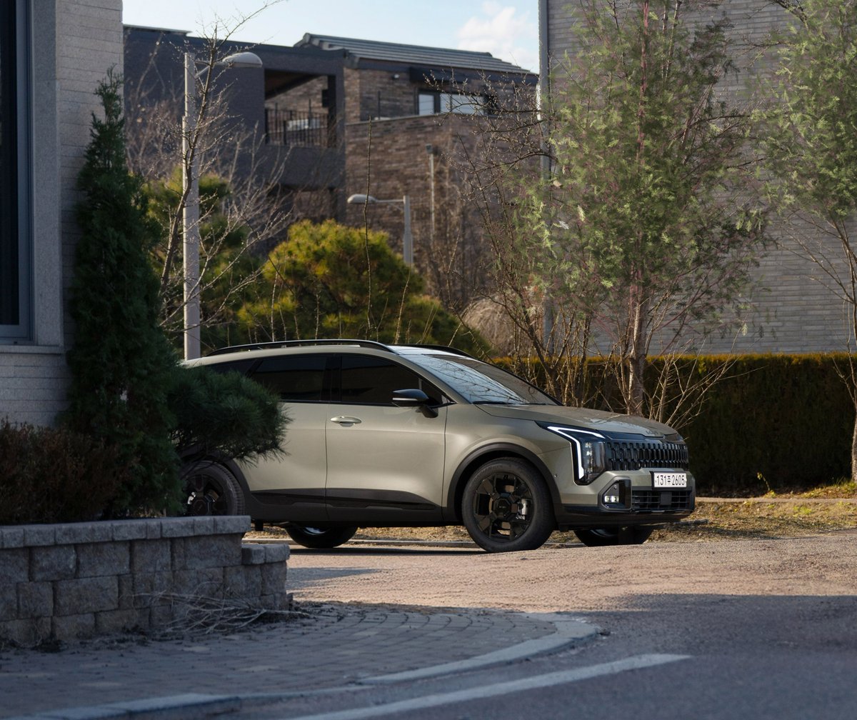 HMGnewsroom's tweet photo. Bold lines, intelligent tech, and effortless control—the Kia Sportage X-Line is built for life in motion.
#Kia #SportageXLine #Sportage #XLine #SUV https://t.co/AfufcCeCBh