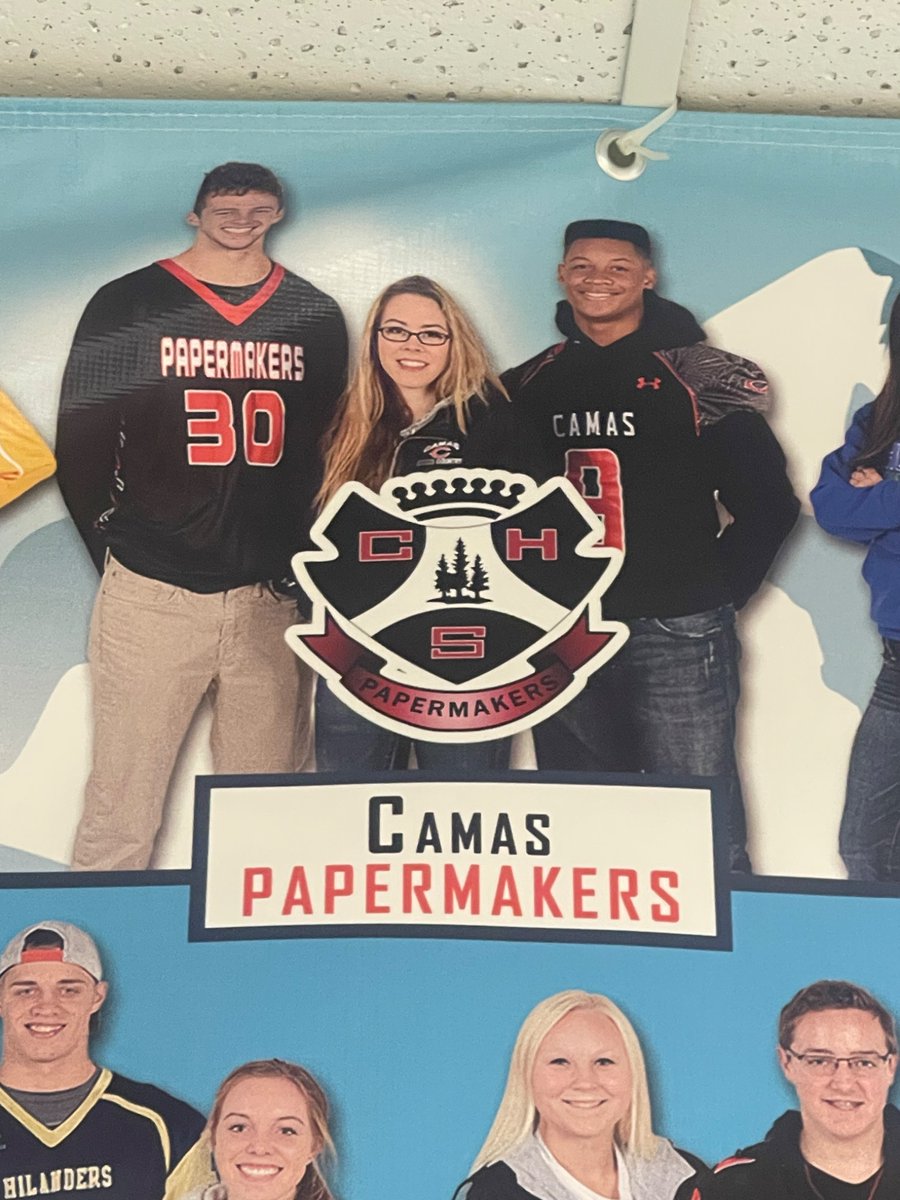 lisa_onlygirl's tweet image. 🚨ALUMNI ALERT 🚨 IN THE Storm Cellar! Old men still holding it down at #Skyview. Love to see it @CamasHighSchool @trevmanjr @coachprice80 #rollmakers