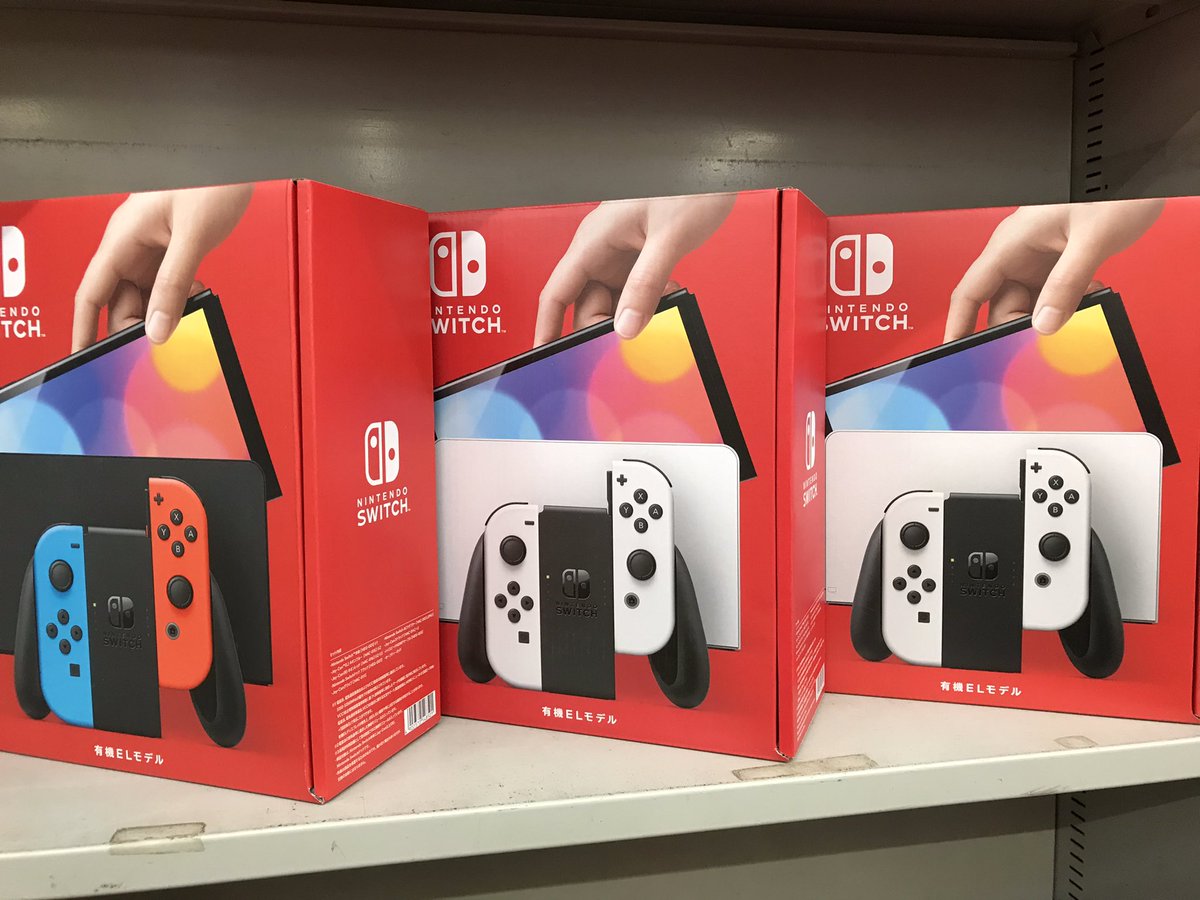 Nintendo Switch 有機ELモデル 未使用3台買い取りました? 早速店頭に 