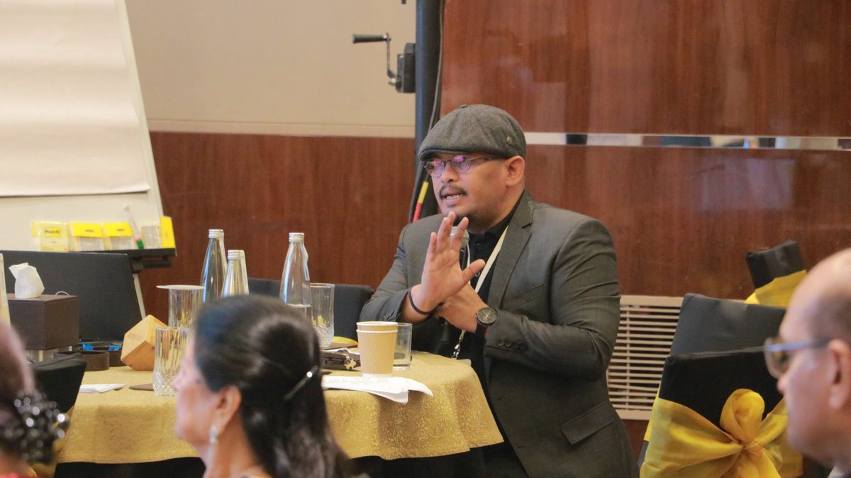 Mr. Alwis Rustam: How can we move beyond theory to practical solutions for municipal bonds, as the challenge in Indonesia is managing them effectively. How do we better link central &amp; local governments to ensure sustainable urban financing? #CityForAll #4BetterLocal