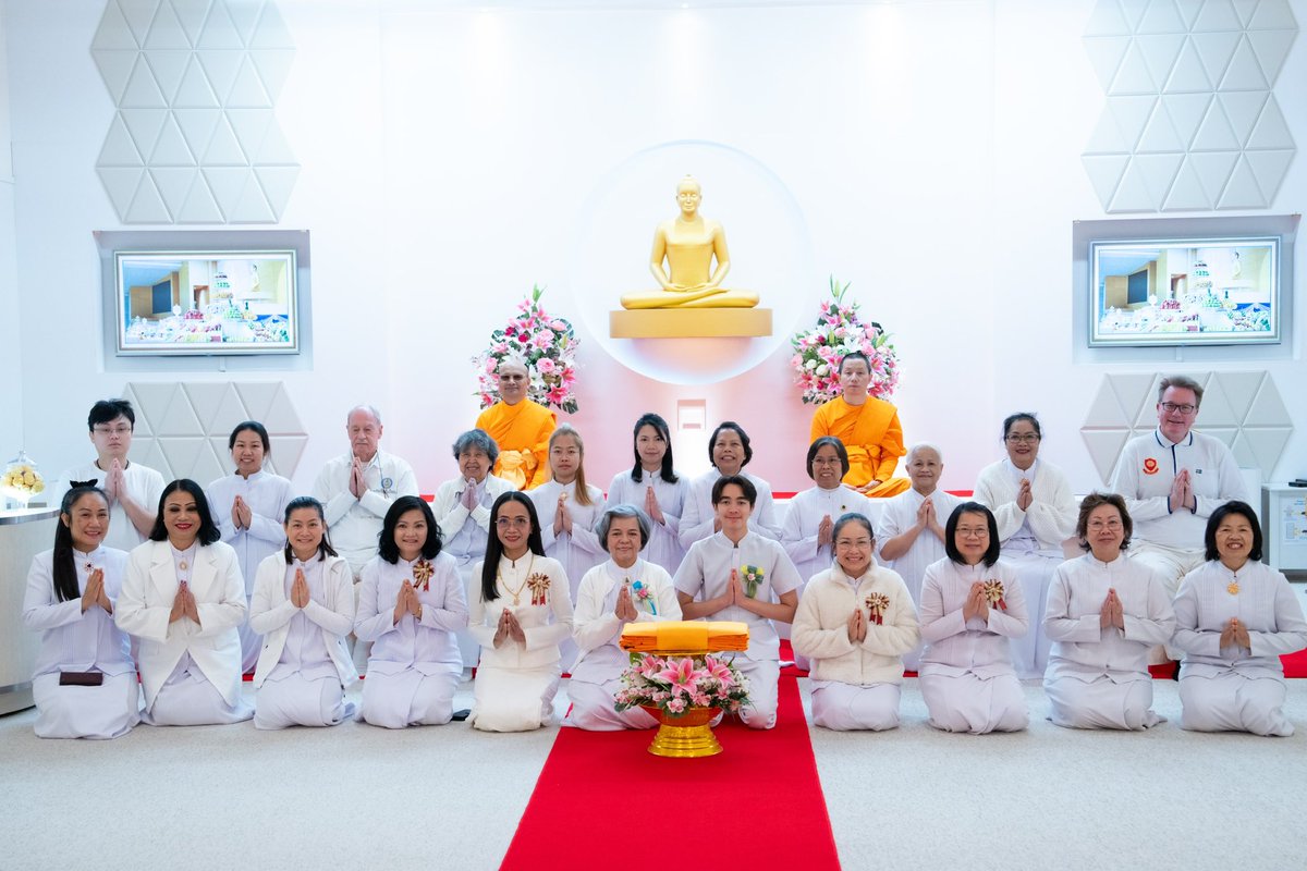 WatStockholm's tweet photo. วัดพระธรรมกายสตอกโฮล์ม ประเทศสวีเดน
ทบทวนโอวาทหลวงพ่อธัมมชโย
❤️❤️❤️❤️❤️วันที่ดีที่สุดในชีวิต คือ
วันเวลาที่เราได้ใช้สร้างคุณงามความดี❤️❤️ https://t.co/LRC60f2eZ4