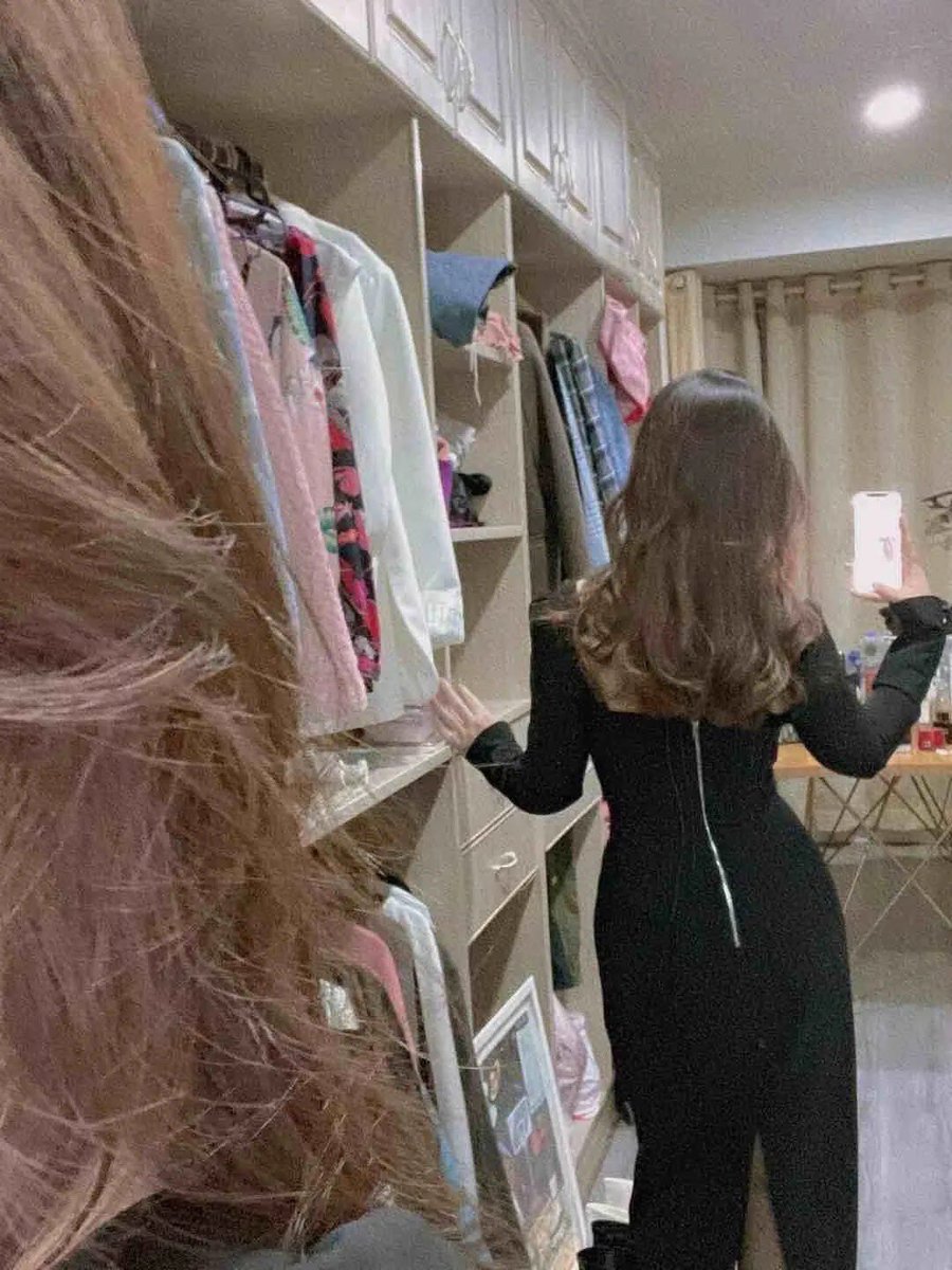 收拾收拾出门咯！#黑丝 #御姐