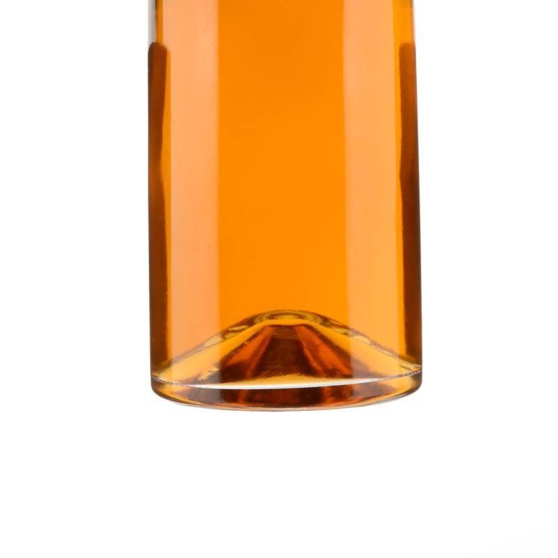 Sinobottlespack's tweet image. 【Premium Glass Bottles】Elevate Your Brand with Timeless Elegance! 

✨ Crystal-clear craftsmanship meets eco-friendly materials 
✨ 1000+ unique designs for vodka/whiskey/gin/tequila/craft spirits
DM me for wholesale catalog and surprise discount. #glassbottles #sinobottles
