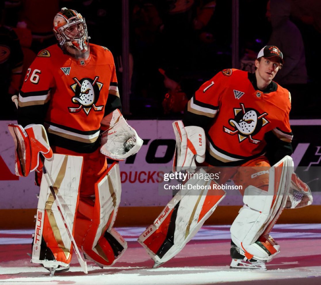 heyyjaccc's tweet photo. the gorgeous goated goalies of orange county! https://t.co/BBrtGszZRb