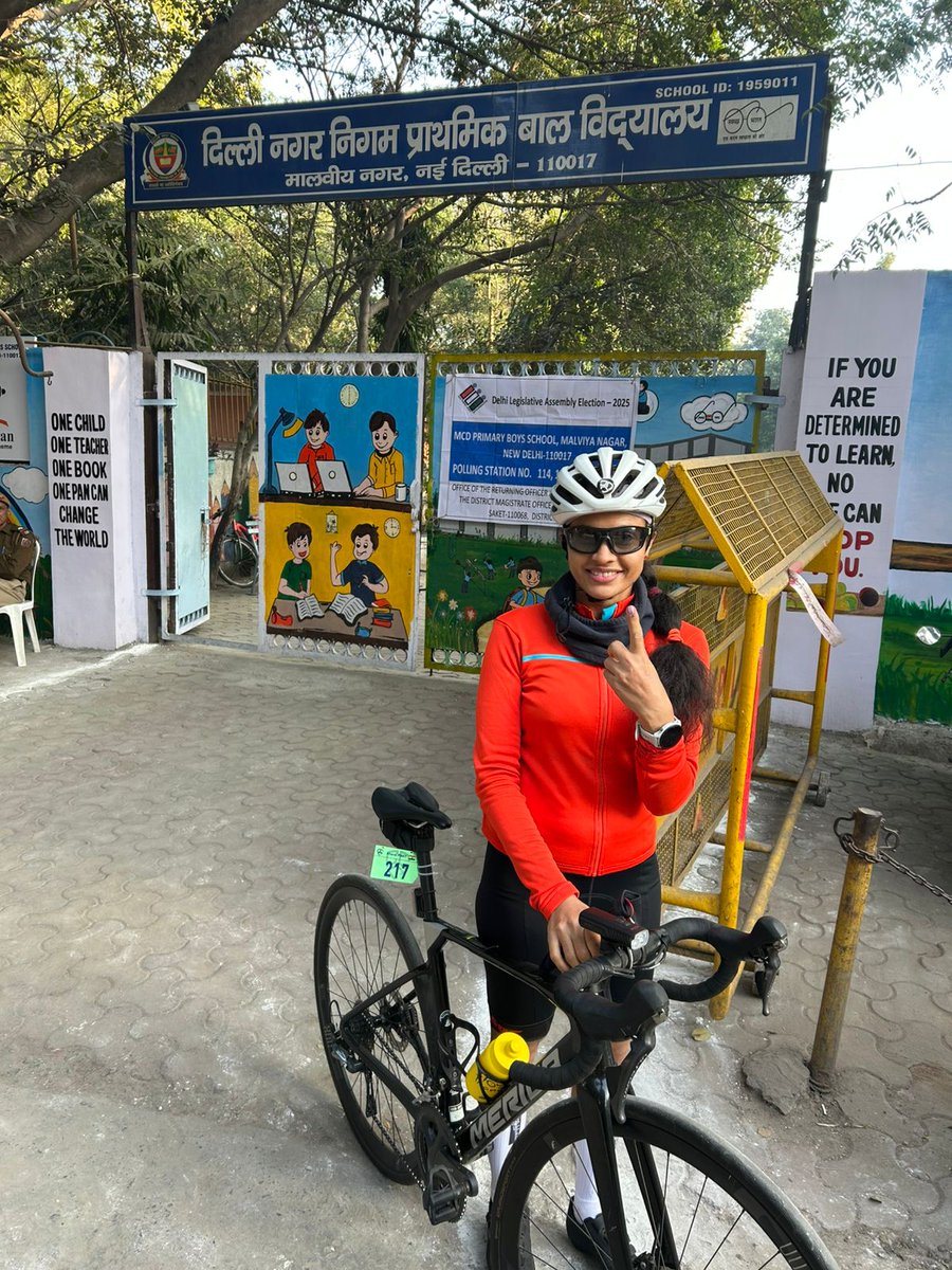 dalipsabharwal's tweet photo. #CycleToVote campaign to #MakeDelhiPollutionfree is getting a great support! Thanks to all those who are participating - waiting for more pics and videos from the participants 🤩.
Together we can make our Delhi liveable ✌️. So happy to see such support from the fellow voters 🙏 https://t.co/tUI3gdZulv