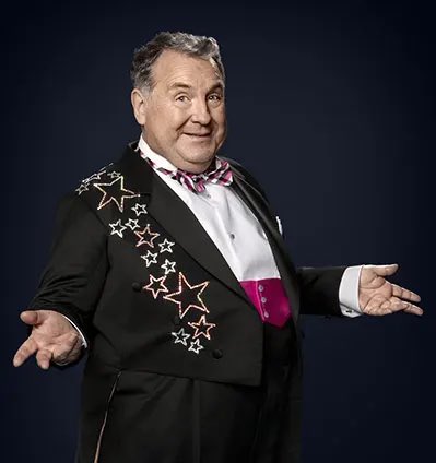SLammasMiddxFC's tweet photo. HAPPY BIRTHDAY RUSSELL 🥳🎉
From everyone associated with S&L(M)FC we would like to wish one of our club patrons Mr @THERussellGrant a very happy 74th Birthday!
Thanks for everything Russell and we hope you have a great day!
#UTSL | #MiddlesexLegend | #HonClubPatron https://t.co/76tmsCOxTw