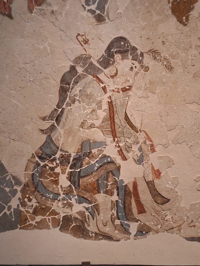 dolphinhellas's tweet photo. What a touching exhibition! Visit Kykladitisses:: Untold stories of women in the Cyclades at the Cycladic Art Museum. It sheds light on their lives in the societies of the islands from the Neolithic period until the 19th century. Their  stories remain familiar to this day! https://t.co/iG7XhQ1MSh