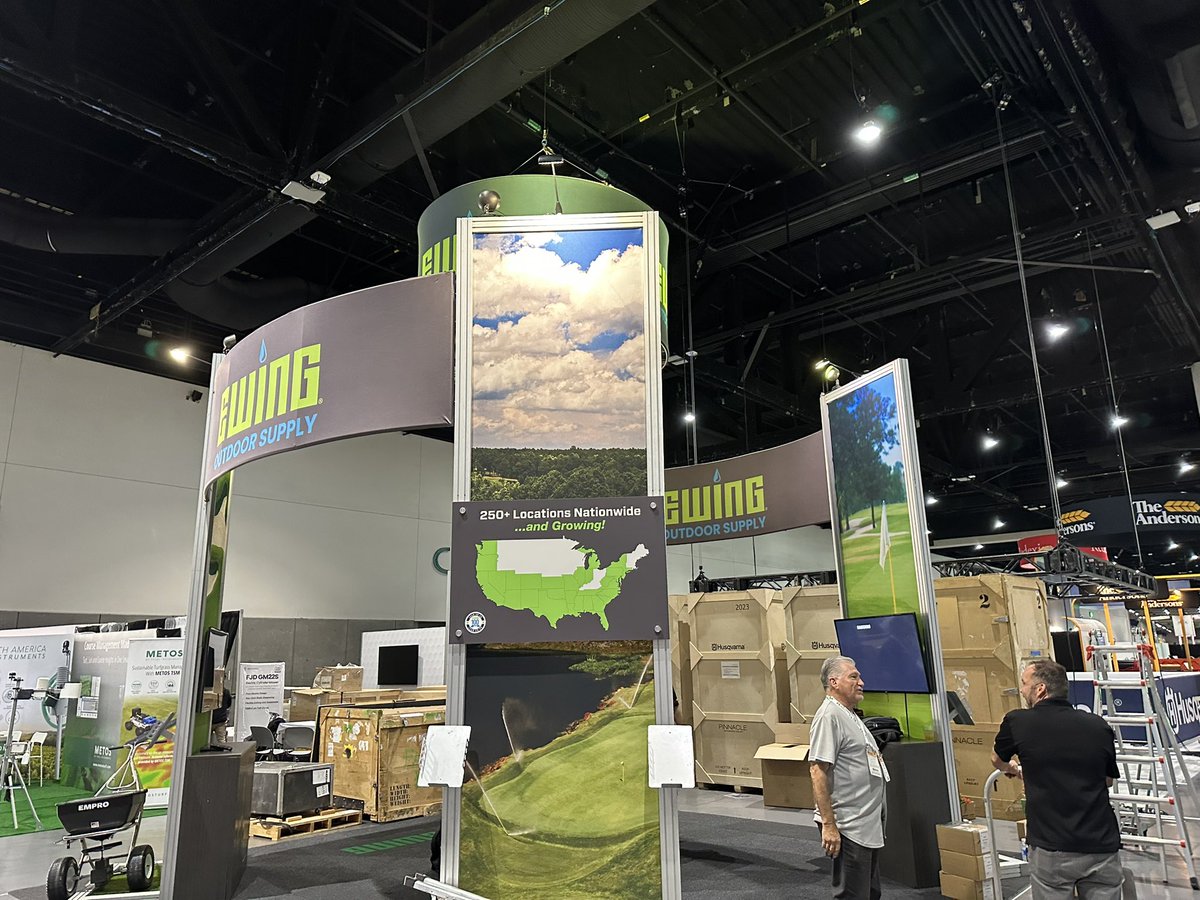 ewinggolfguy's tweet photo. Golf Show Starts tomorrow!!!  Come see us at booth 4151.  Congrats to the Ewing Golf Team, Doug Bradshaw, Steve Dockery and Greg Kelley for winning 3 Rain Bird Awards!!! @asuturf, @sdockery24 #EwingGolf #Leanonus https://t.co/3m3ynZufR0