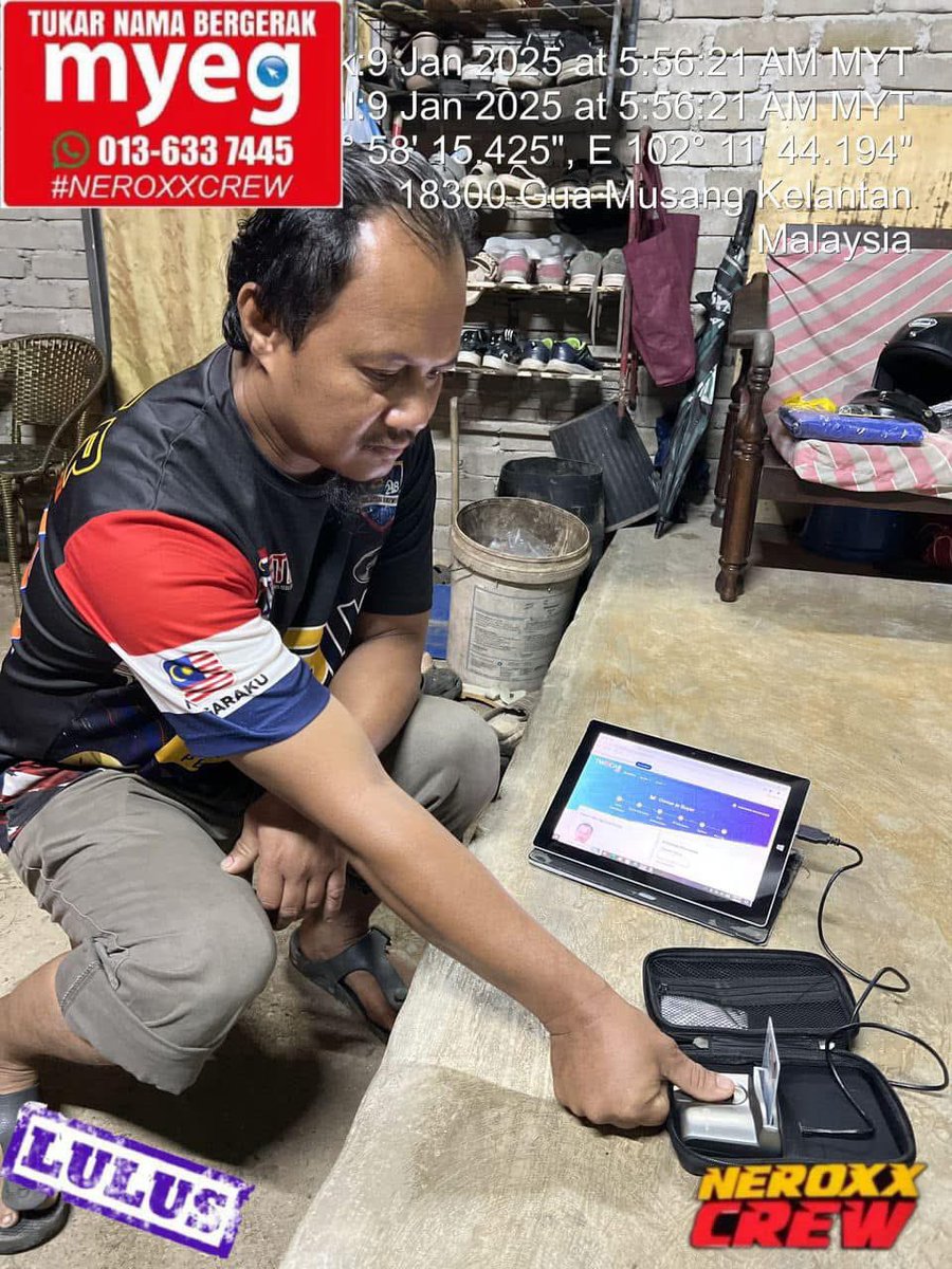 nanaruhaimi_'s tweet photo. Hi guyssss. 

For those yang nak tukar nama kenderaan tanpa ke jpj, you guys boleh jerr direct dekat link yang kita tau. Seluruh malaysia ada khidmat tukar nama myeg dari kami. Trusted 💯✅ 

https://t.co/Qijhdvy7IC https://t.co/XO6PZ8GreL