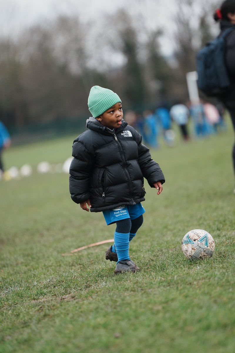 Our littlest footballers in action 🤗 Structured around football/fun and games, our 2-4 groups offer children the best possible introduction to the game 🙌