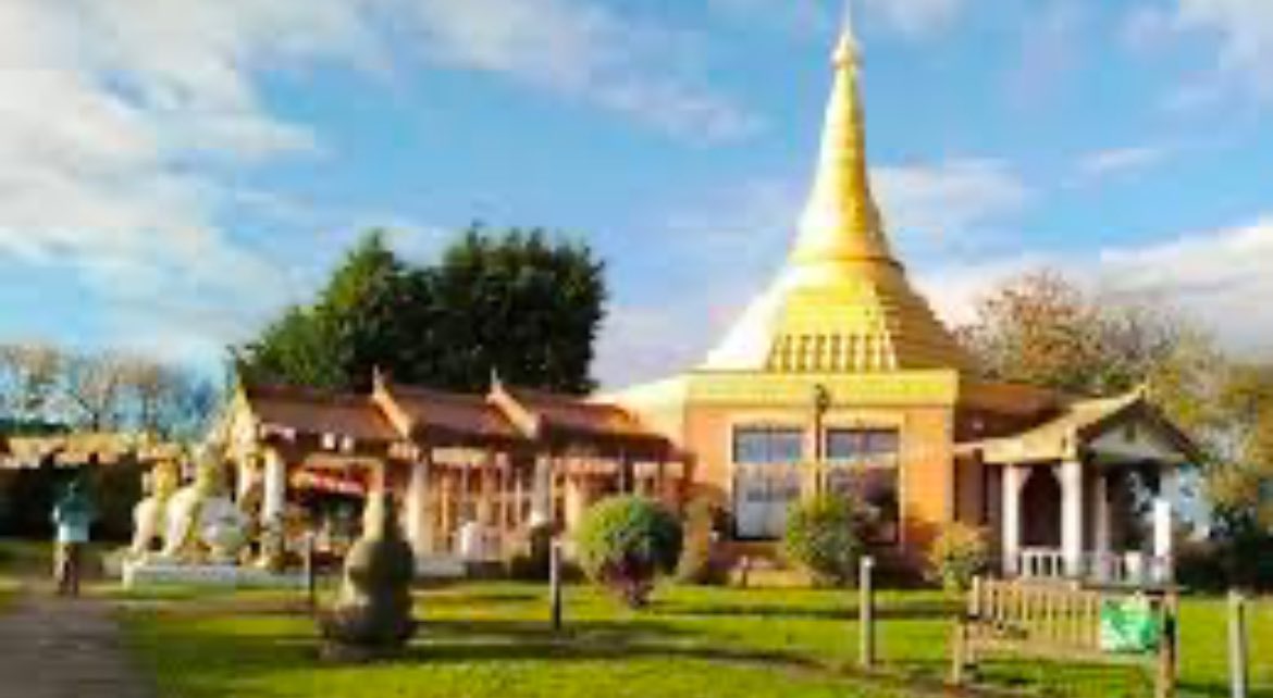 #MillaisRSP This week #MillaisYear8 are continuing their study of Buddhism, focusing on places of worship.