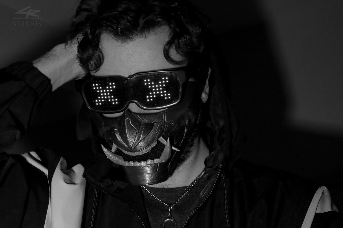 chip_radical's tweet photo. Self portrait + new pfp https://t.co/dC9NByqI03