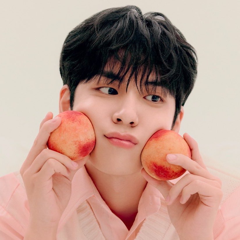 nekeul286's tweet image. 그거 알아? 슈가플로럴향을 맡으면 너무 좋아서 잠시 기억을 잃는대... 그거 알아? 슈가플로럴향을 맡으면 너무 좋아서 잠시 기억을 잃는대... 그거 알아? 슈가플로럴향을 맡으면 너무 좋아서 잠시 기억을 잃는대... 그거 알아? 슈가플로럴향을 맡으면 너무 좋아서 잠시 기억을 잃는대... 그거 알아?…