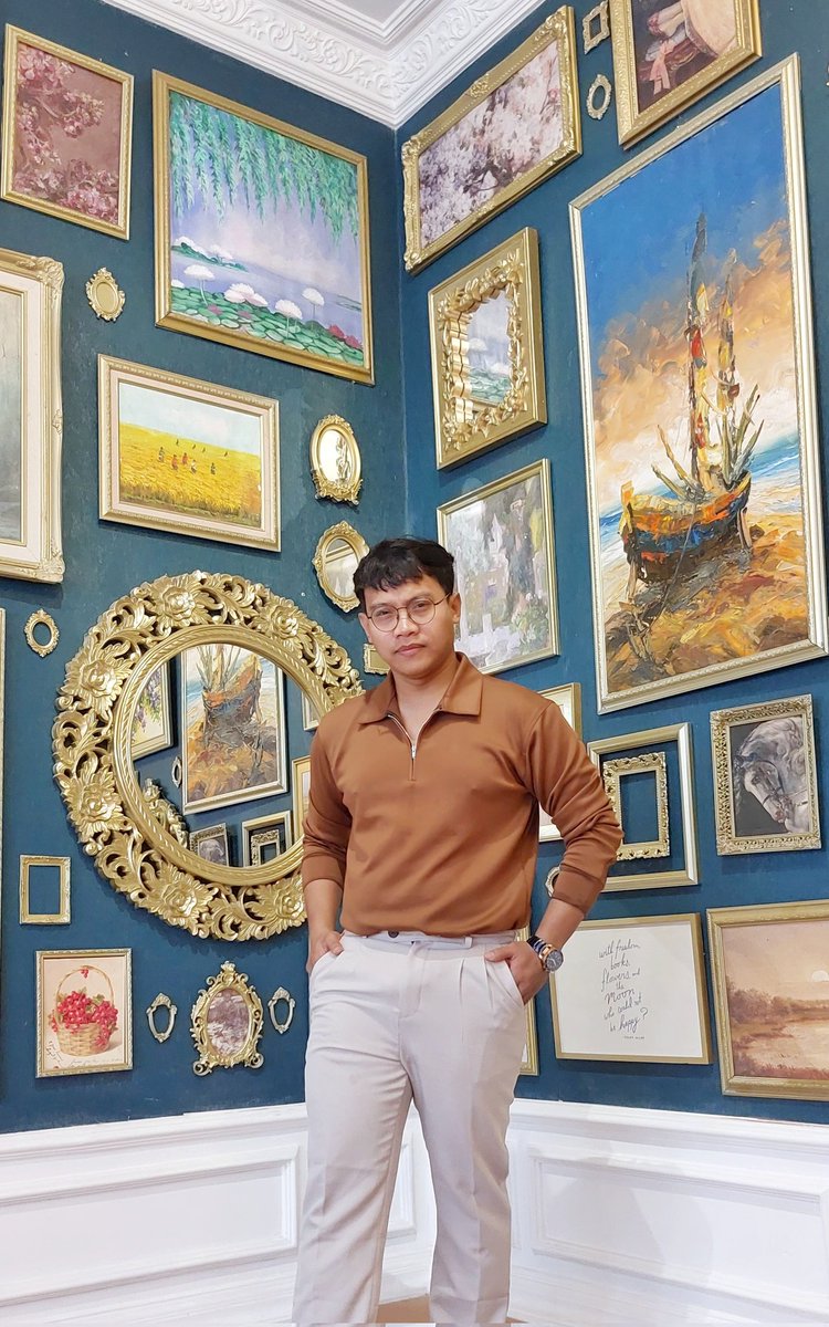 Syarif_Calip's tweet photo. "Sebenarnya, hidup adalah sebuah karya seni. Kita melukis karya kita sendiri setiap hari
.
.
#lampungwalk #syarifcalip #art #lukisan #seni  #transmart #lengkunglangit #lampung #bandarlampung #quote #quotes #pulaupahawang  #lampunginsta #photography #love #photooftheday  #lampung https://t.co/VkToIgFbfJ