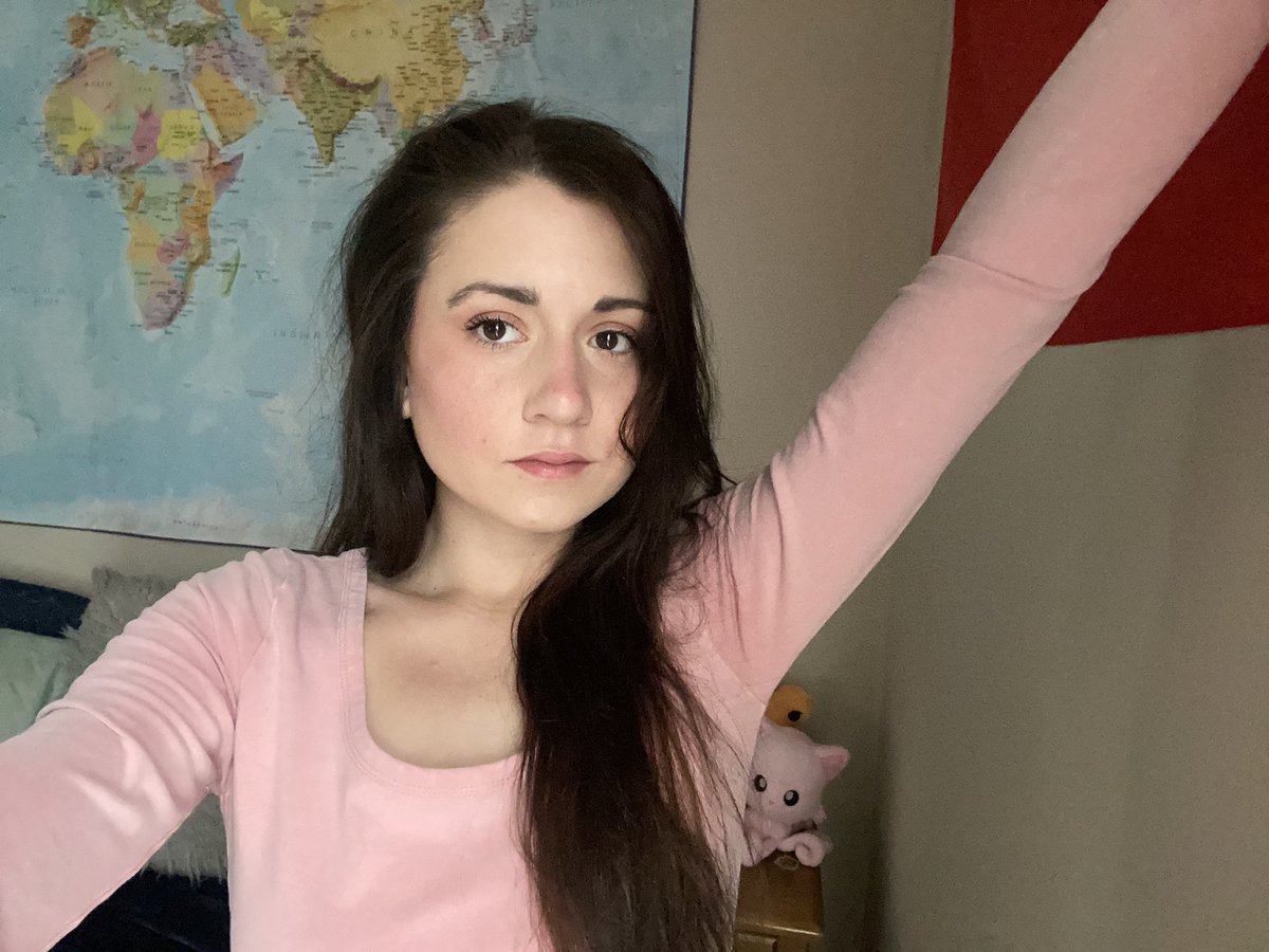 Jennifer Johnson (@jen_khruew) on Twitter photo 