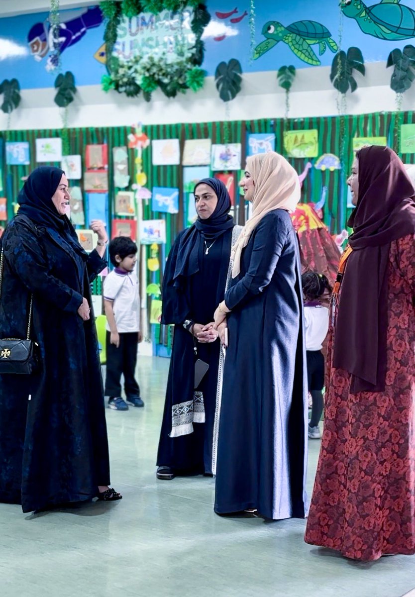 EduGovMct's tweet photo. 📸 |• #تعليمية_مسقط 
تحت رعاية الدكتوره ناجية الكعبية رئيسة قسم التعليم المبكر  بدائرة المدارس الخاصة، افتتاح  معرض الفن الخاص  بمرحلة الروضة بمدرسة عزان بن قيس الدولية الخاصة 
تناول المعرض نتاجات الطلبة وابداعاتهم الفنية .
⁧#فعاليات_تعليمية_مسقط⁩ 
⁧#مدارسنا_مستقبل_واعد⁩ 
⁧#تعلم_مستدام