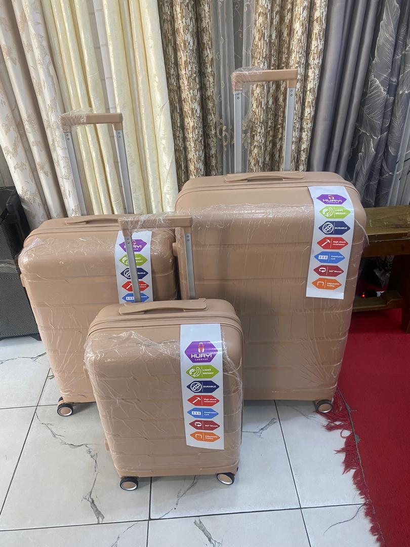 EstieKapambala's tweet image. New Design Plastic SILICONE 
Full Set 190,000/=
Size Kubwa 90,000/=
Size Ya Kati  80,000/=
Small Size 60,000/=
Napatikana Kariakoo Uhuru Na Nyamwezi,(Mtaa Wa Mabegi)
0659647989
Delivery Popote(Kwa Gharama Za Mteja)
KARIBUNI SANA