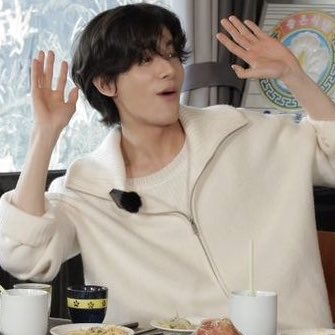 mytinyjake's tweet image. oh! 😯